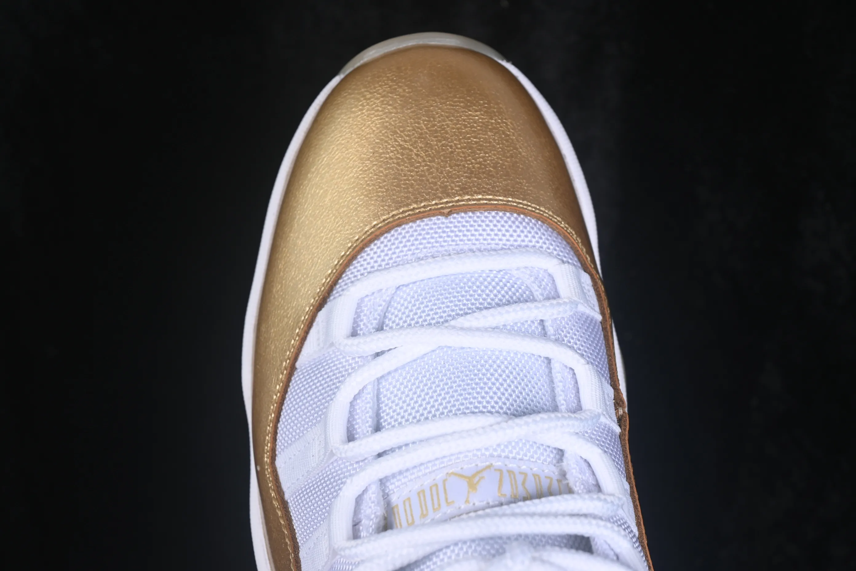 All categories Air Jordan Jordan series basketball shoes Air Jordan 11 F version Air Jordan 11 Low "Metallic Gold" AJ11 Joe 11 Platinum AH7860-102